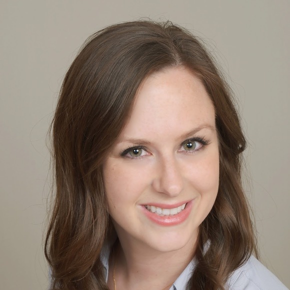 Meet your Posher, Alison - Picture 1 of 1